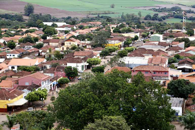 Arquivo FOLHA - Santa Amélia, 3.803 habitantes, 65 anos de emancipação política, está entre as cidades que seriam  afetadas pela proposta do TCE