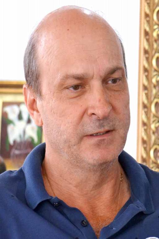 Já Luiz Fernando Dolenz mantém a expectativa da reeleição, mesmo admitindo dificuldades em concluir mandato por falta de apoio dos vereadores Já Luiz Fernando Dolenz mantém a expectativa da reeleição, mesmo admitindo dificuldades em concluir mandato por falta de apoio dos vereadores