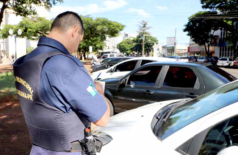 Divulgação/Prefeitura de Apucarana - Município contratou quatro agentes, mas ideal é ter pelo menos dez, segundo a Superintendência de Trânsito Divulgação/Prefeitura de Apucarana - Município contratou quatro agentes, mas ideal é ter pelo menos dez, segundo a Superintendência de Trânsito