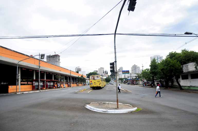 Marcos Zanutto - Concentração dos grevistas está marcada para as 10 horas na Avenida Leste-Oeste, em frente ao Terminal Urbano Marcos Zanutto - Concentração dos grevistas está marcada para as 10 horas na Avenida Leste-Oeste, em frente ao Terminal Urbano