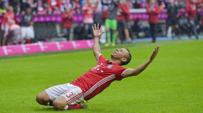 AFP - Multicampeão pelo Bayern, Rafinha voltará a vestir a camisa da seleção após abrir mão da amarelinha quando Dunga era o treinador AFP - Multicampeão pelo Bayern, Rafinha voltará a vestir a camisa da seleção após abrir mão da amarelinha quando Dunga era o treinador
