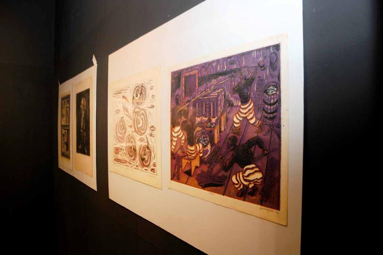 Fotos: Anderson Coelho - Exposição com 40 gravuras de Paulo Menten traz recortes de séries importantes como Fotos: Anderson Coelho - Exposição com 40 gravuras de Paulo Menten traz recortes de séries importantes como