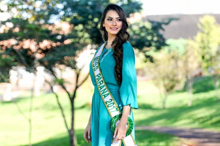 Ricardo Chicarelli - Miss Paraná 2017, Patrícia Garcia, se prepara para concurso nacional em agosto e promete representar a força das mulheres paranaenses. Veja vídeo utilizando a tecnologia da Realidade Aumentada Ricardo Chicarelli - Miss Paraná 2017, Patrícia Garcia, se prepara para concurso nacional em agosto e promete representar a força das mulheres paranaenses. Veja vídeo utilizando a tecnologia da Realidade Aumentada