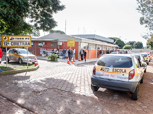 Nervosismo 'domina' mutirão de exames práticos do Detran Nervosismo 'domina' mutirão de exames práticos do Detran