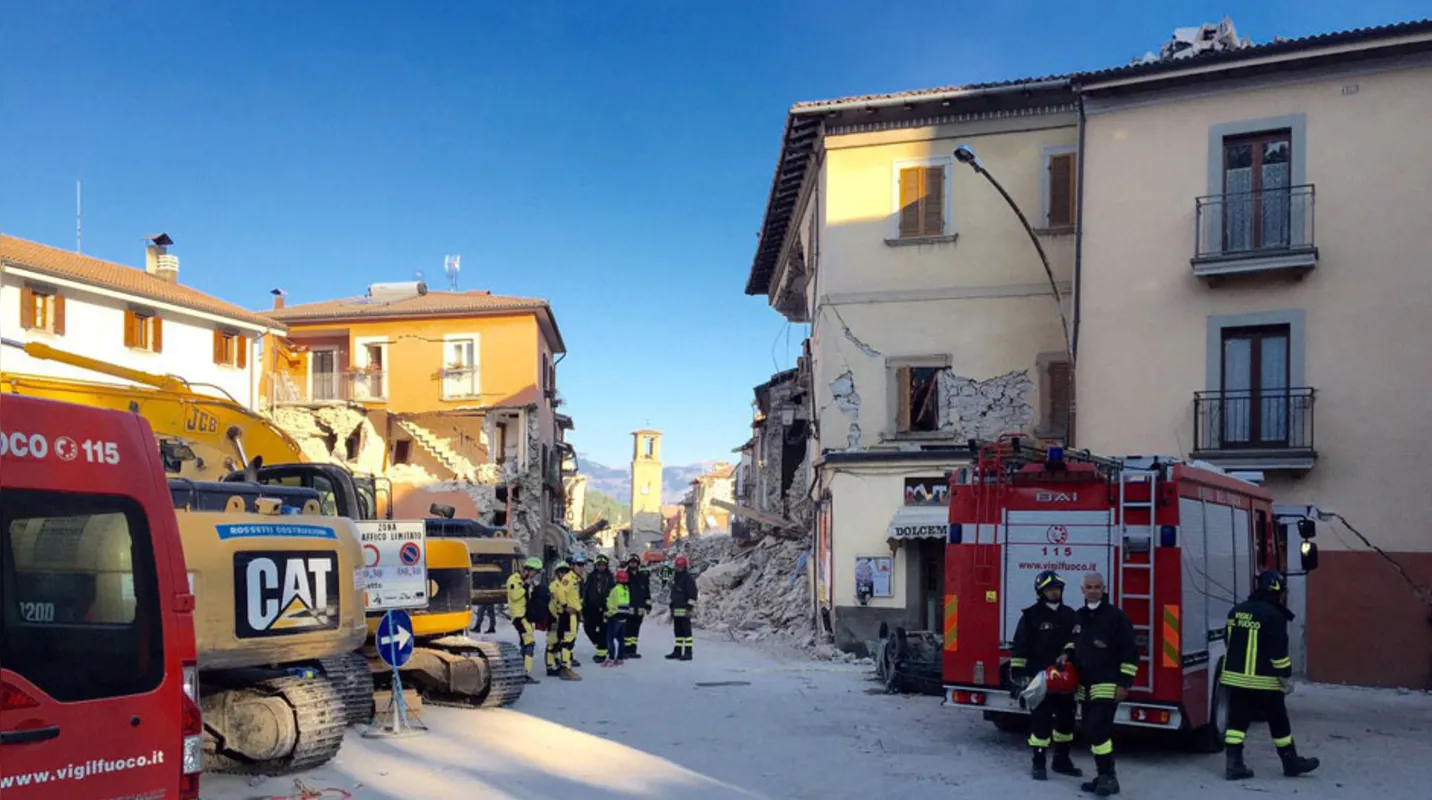 Imagem ilustrativa da imagem Apesar de resgates, Itália já conta 268 mortos em terremoto
