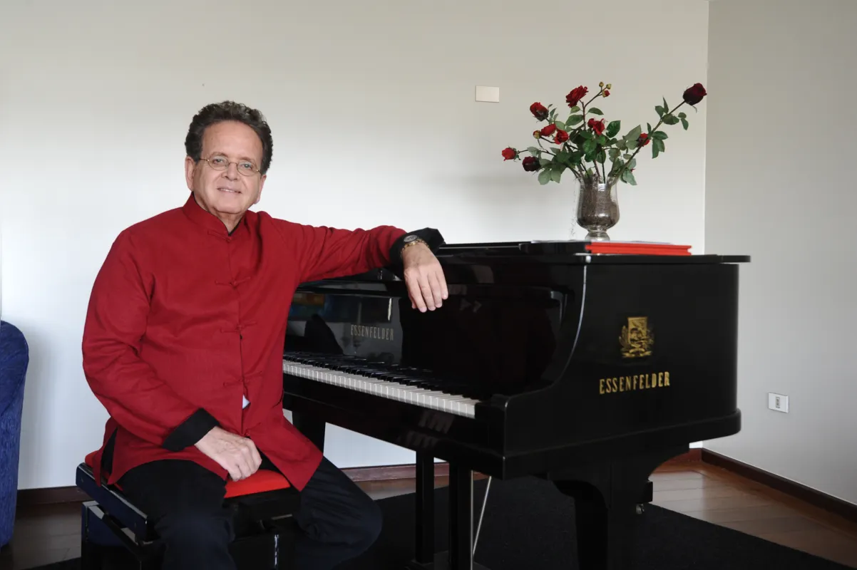 Imagem ilustrativa da imagem Tour pela Alemanha com pianista londrinense