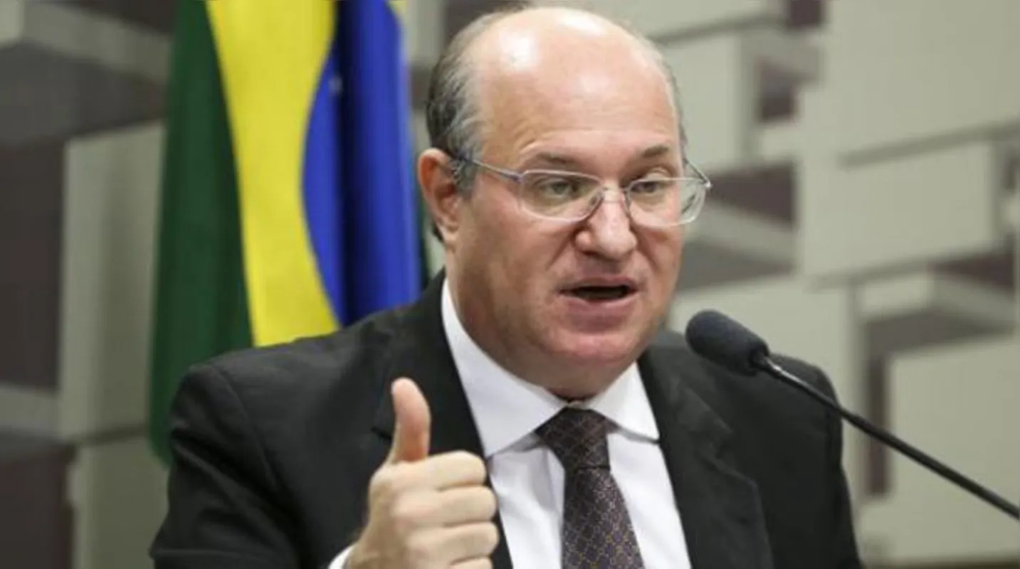 Imagem ilustrativa da imagem Presidente do BC diz que Brasil vive recessão mais severa da história