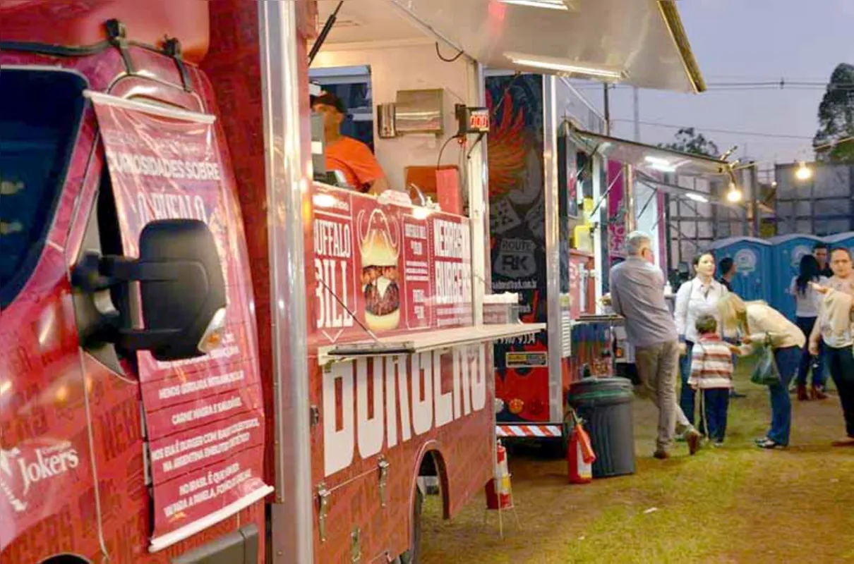 Após passar por 13 municípios, evento reuniu 16 Food Trucks com o melhor da culinária mundial em Santo Antônio da Platina