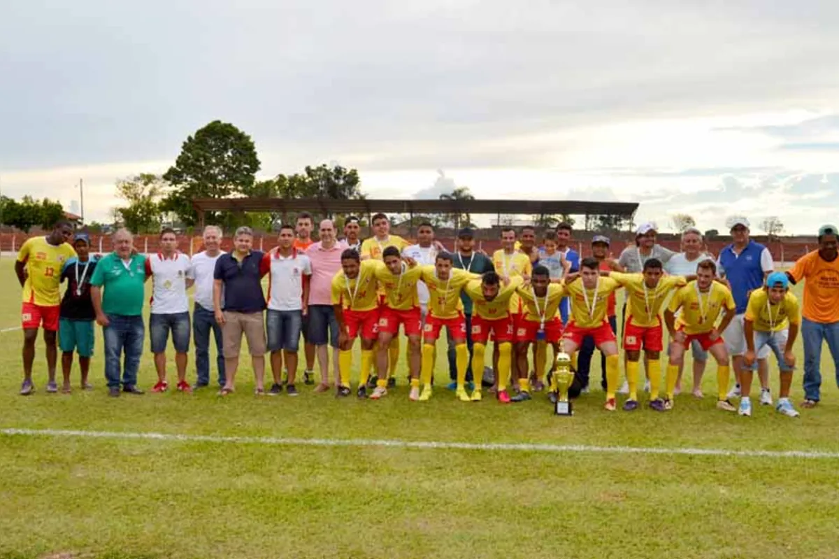 Imagem ilustrativa da imagem Santa Mariana vence 13ª Copa Amunop de Futebol