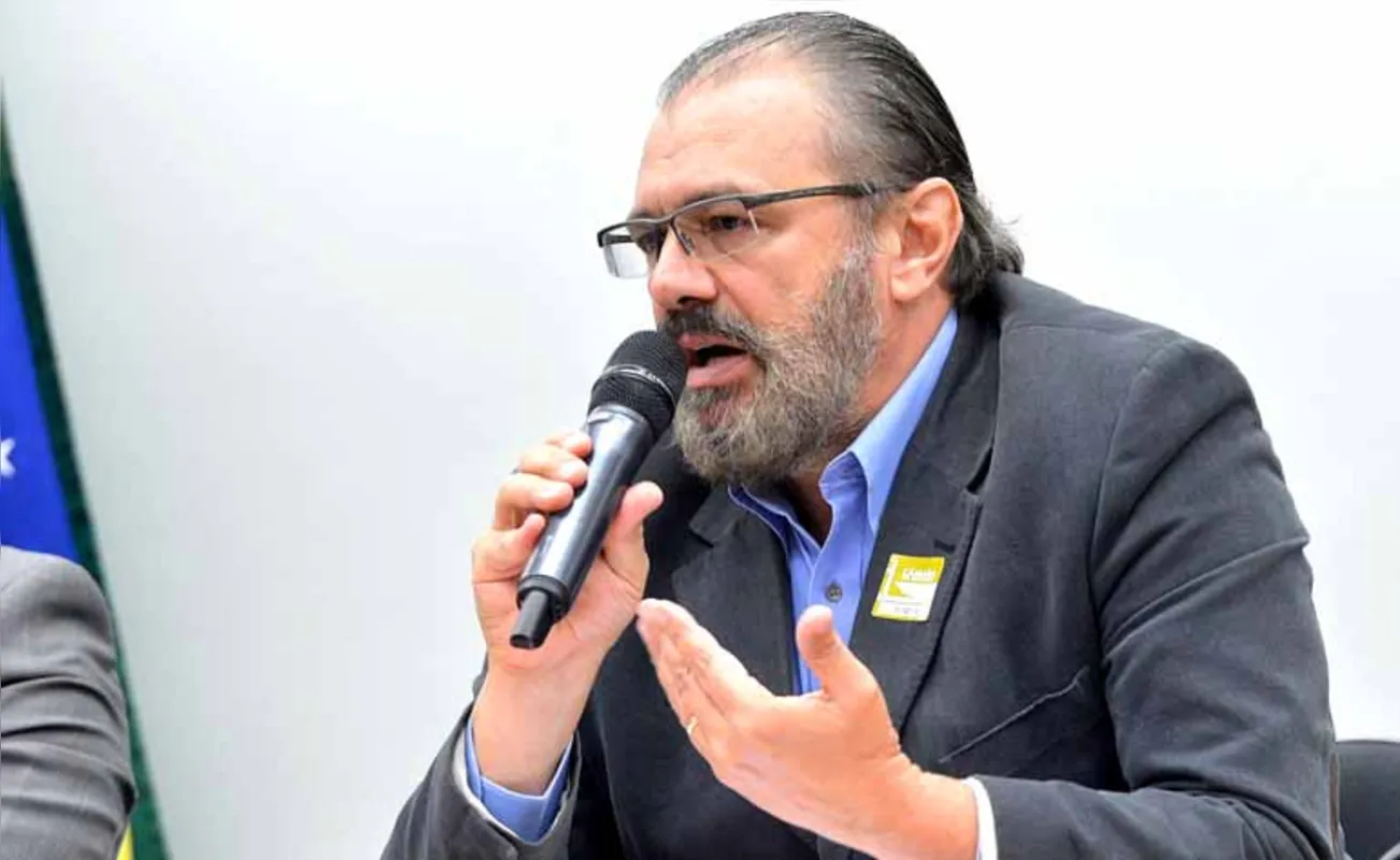 Pedro Barusco depõe na CPI dos Fundos de Pensões: delator recebeu US$ 200 mil para que a Rolls Royce fechasse um contrato de US$ 100 milhões da Petrobras