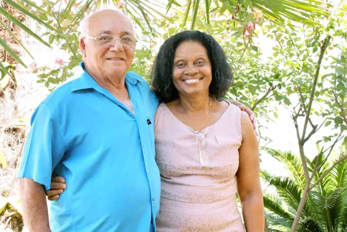 O casal José e Maria de Souza viaja várias vezes ao ano, participa de grupos de convivência e faz trabalhos voluntários: "Agora nosso objetivo é curtir a vida"