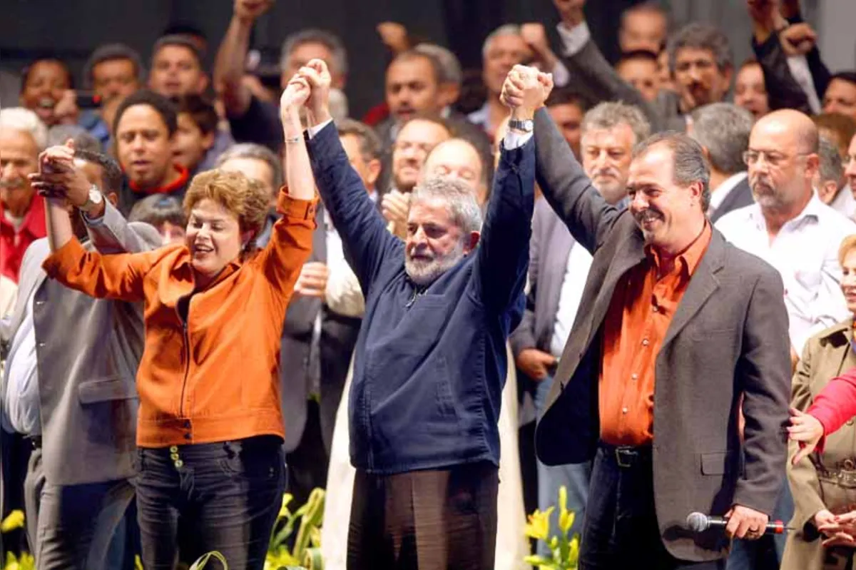Imagem ilustrativa da imagem PF recomenda denúncia contra Lula, Dilma e Mercadante