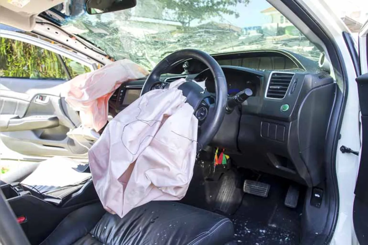 Concorrência acirrada entre montadoras elevou número de recalls no mundo: problemas com airbags são a principal demanda
