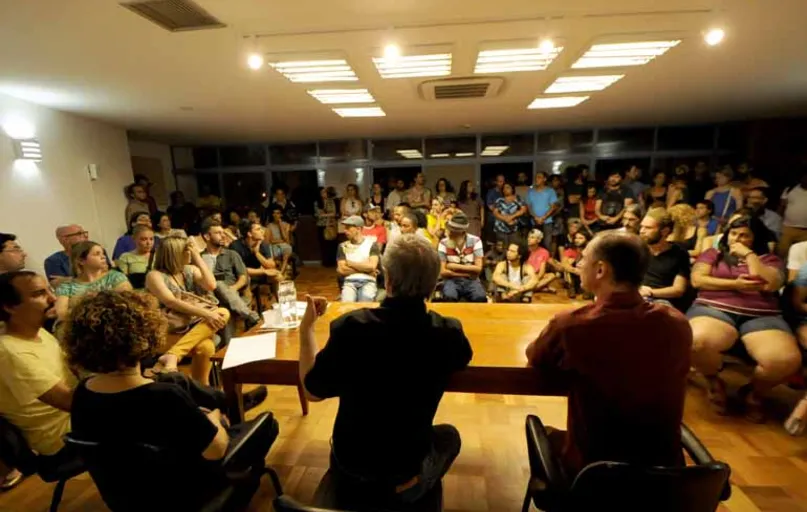 Artistas e produtores culturais comparecem em massa na reunião do Conselho de Cultura