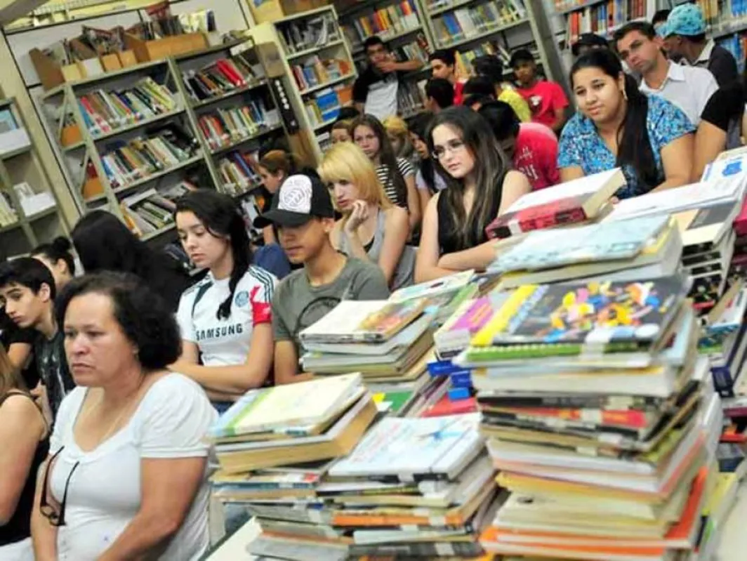 Vila Cultural Cemitério de Automóveis: espaço realiza lançamentos de livros, palestras com autores, além de ser a sede do Festival Literário Londrix