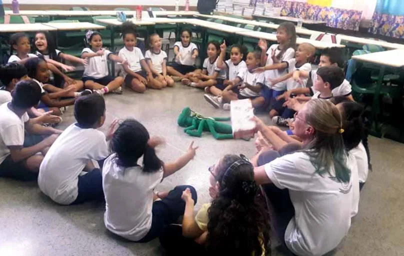 Escola pública da Lapa (PR) implantou programa de saúde emocional em turmas do 2º ao 5º ano: alunos descobriram que podiam se expressar