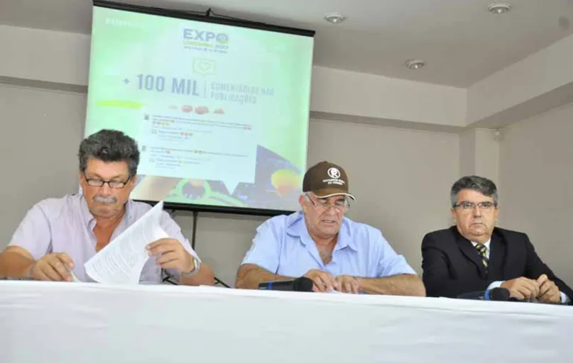 O presidente da SRP, Afranio Brandão, apresentou os resultados da ExpoLondrina acompanhado de seu vice, Antônio Sampaio, e do diretor-secretário Paulo Nolasco