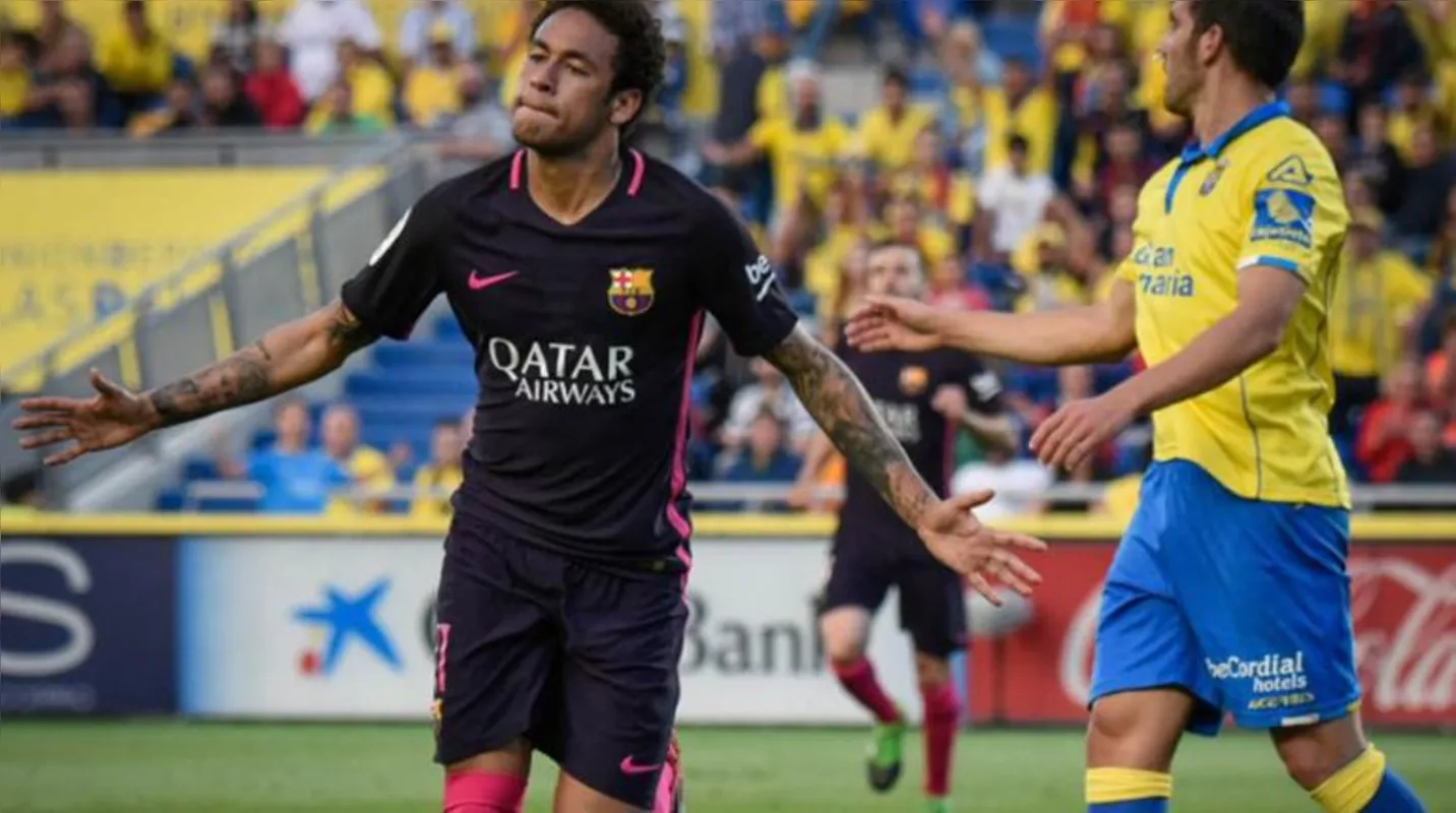 Neymar está dando show com camisa do Barcelona