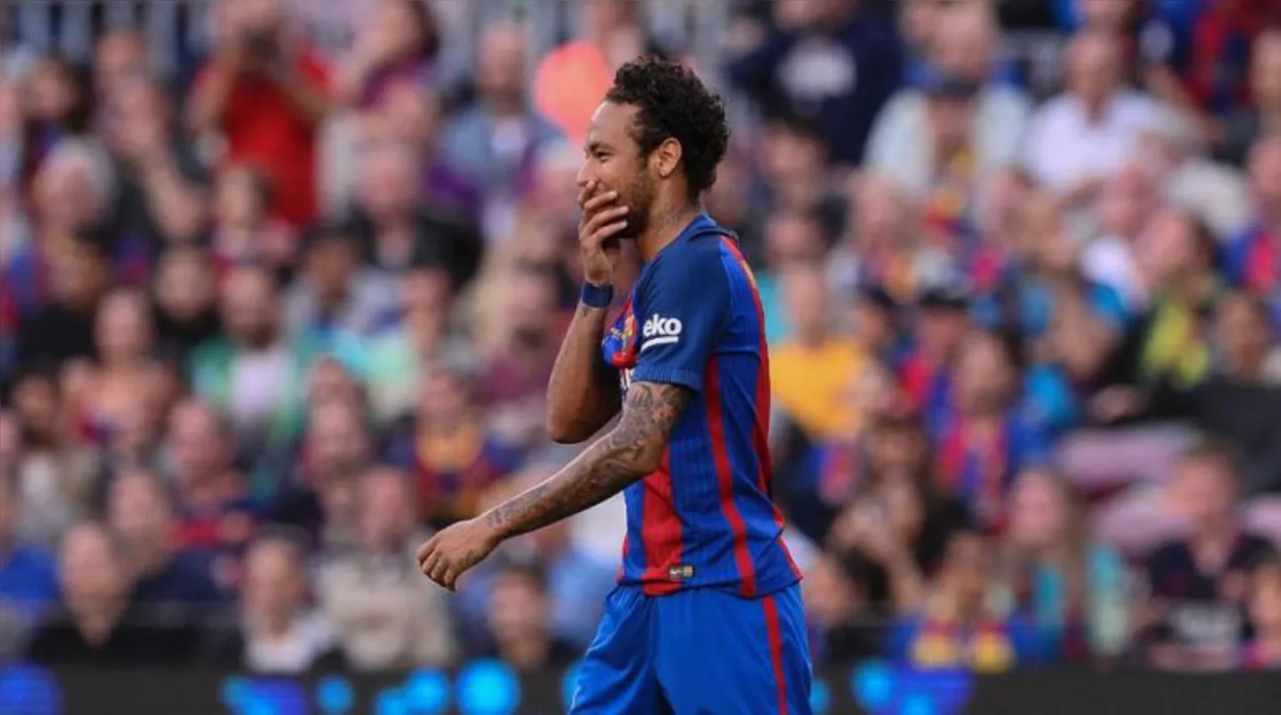 Neymar não marcou neste domingo: decepção e título do maior rival