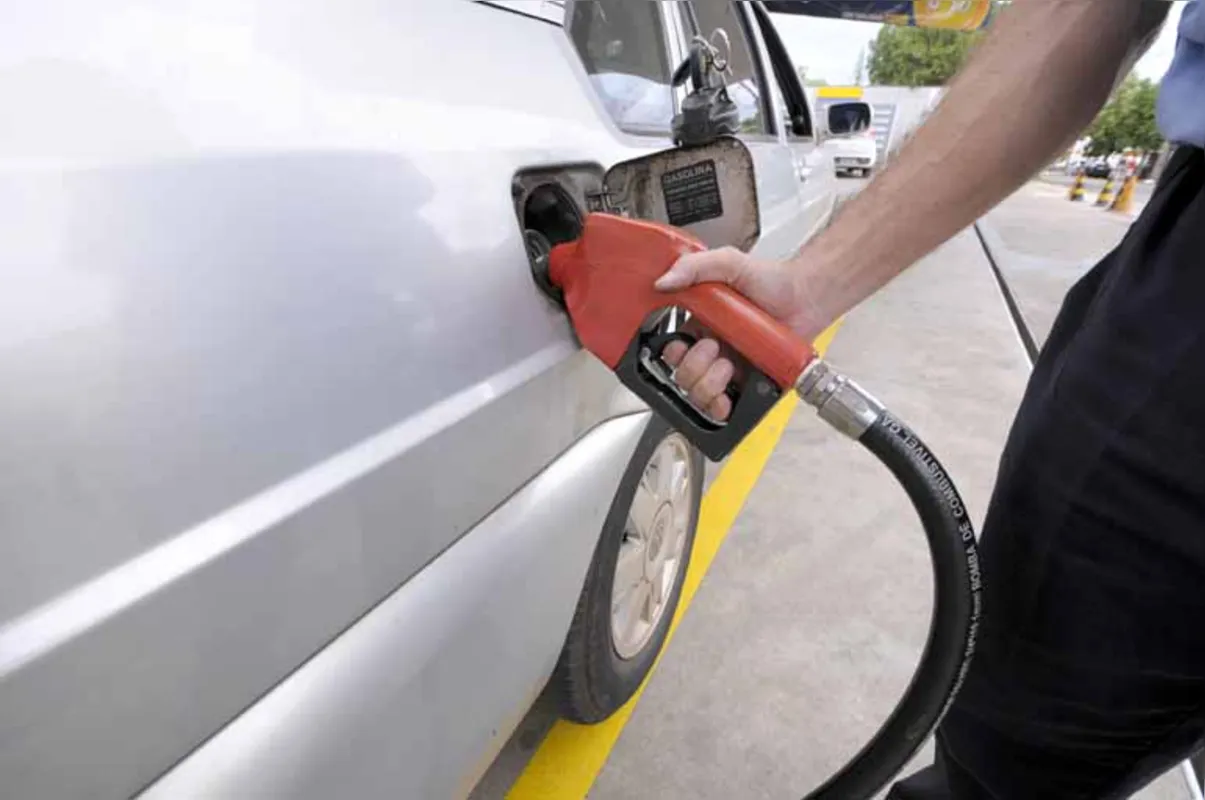 Nos cálculos da estatal, preço da gasolina nas bombas poderá cair 2,4% ou R$ 0,09 por litro, em média