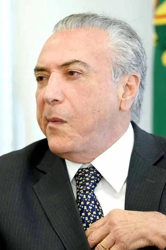 Assim como Aécio Neves e Rodrigo Rocha Loures, Michel Temer é investigado por corrupção, participação em organização criminosa e obstrução a investigação