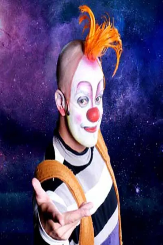 O clown Marcos Casuo é um dos participantes do Festival de Circo de Londrina