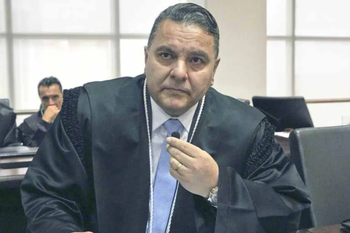 "Caso o pedido não seja atendido, a associação vai analisar as medidas judiciais que podem ser tomadas", avisa o presidente do TRE, Adalberto Xisto Pereira