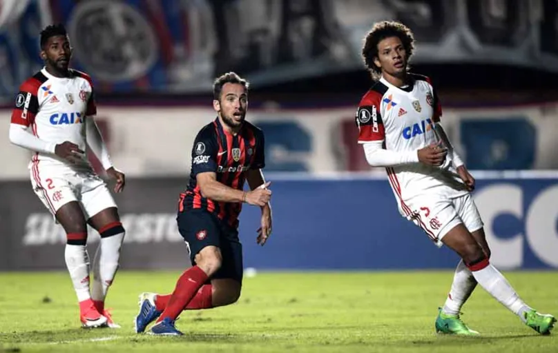 Presidente rubro-negro garantiu a permanência de Zé Ricardo, apesar da desclassificação precoce na Libertadores