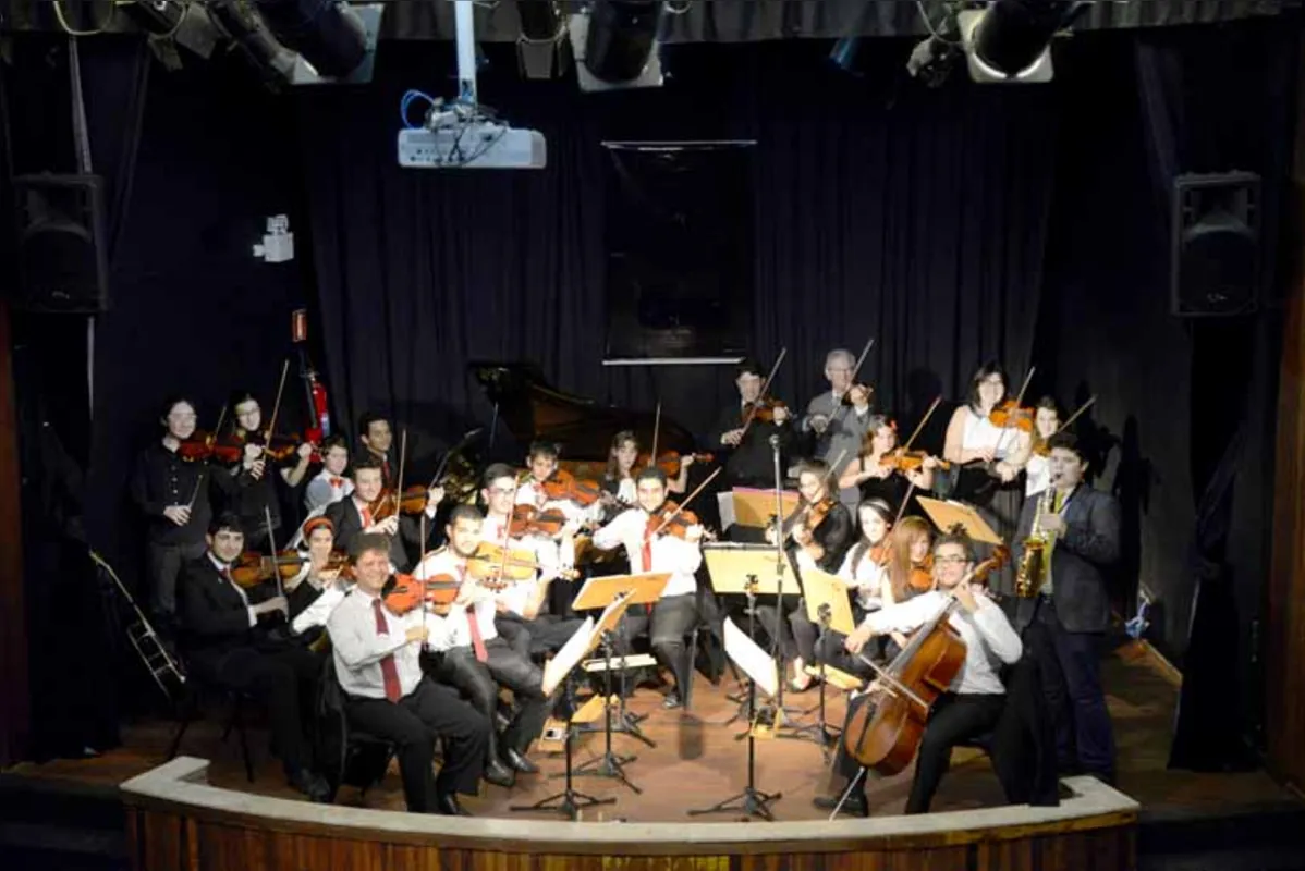 Orquestra Jovem de Londrina com integrantes do Projeto Sol Maior: pela primeira vez será apresentada a música "Madre", com violino e orquestra