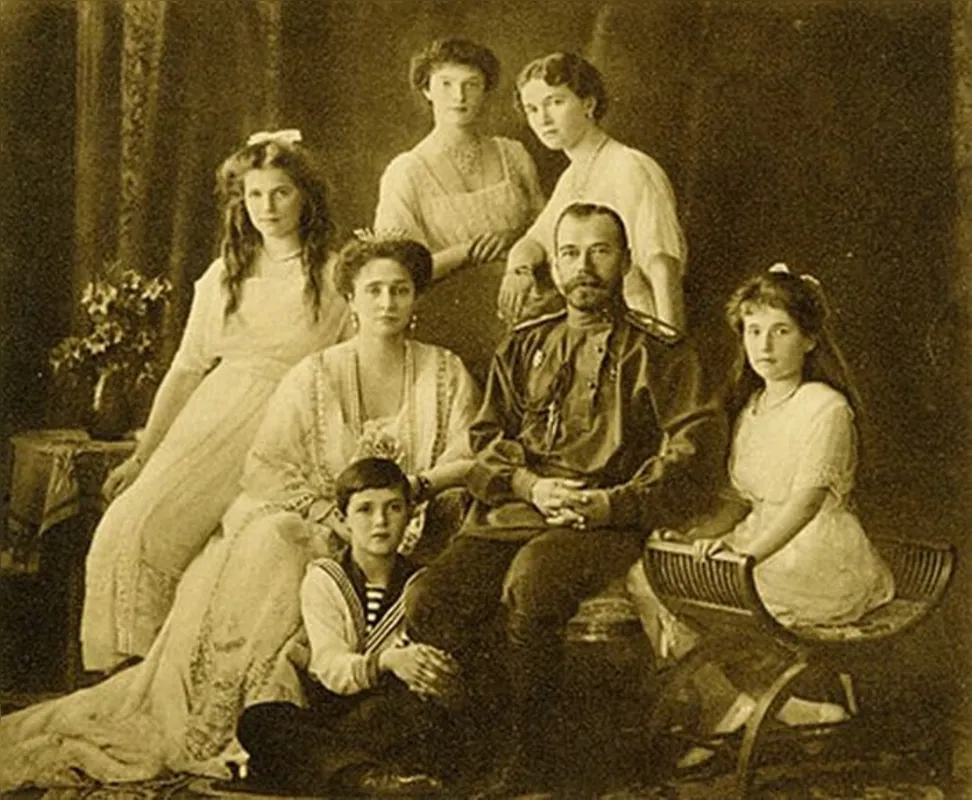 Imagem ilustrativa da imagem O assassinato da família imperial