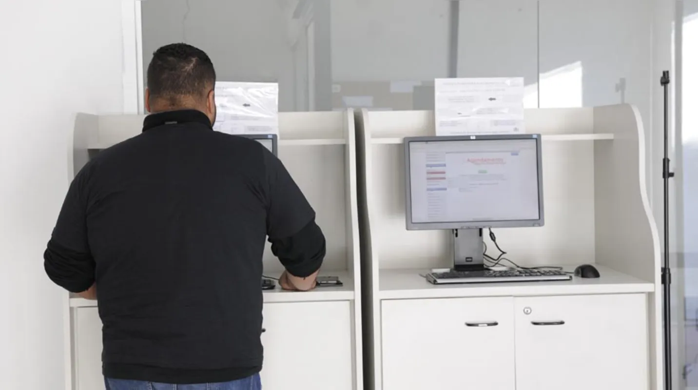 Agência do Trabalhador possui terminais de autoatendimento onde o candidato pode imprimir o documento
