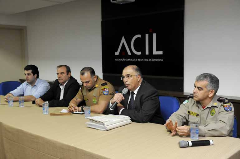 Promotor Miguel Sogaiar convocou reunião com órgãos de fiscalização, revendedores e entidades que representam o setor para debater a venda clandestina