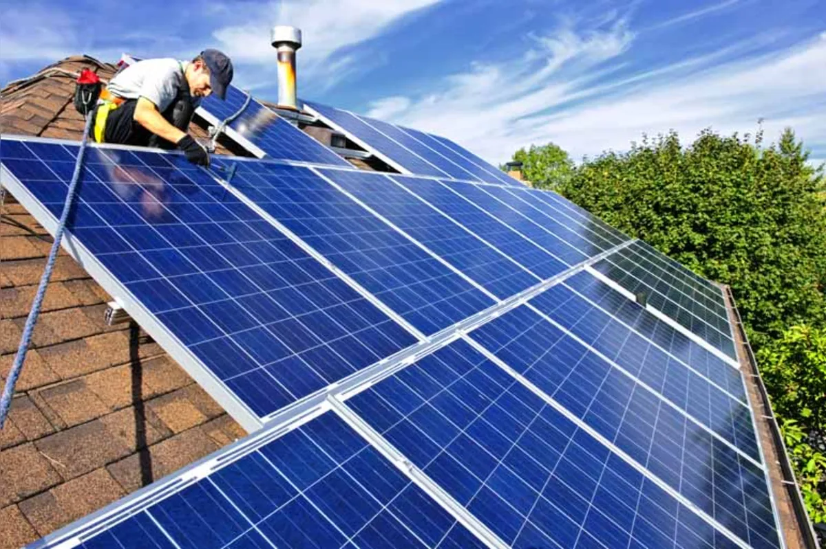 Até 2024, o País deve contabilizar mais de 800 mil unidades com seus sistemas de geração de eletricidade a partir de placas fotovoltaicas, projeta a Aneel