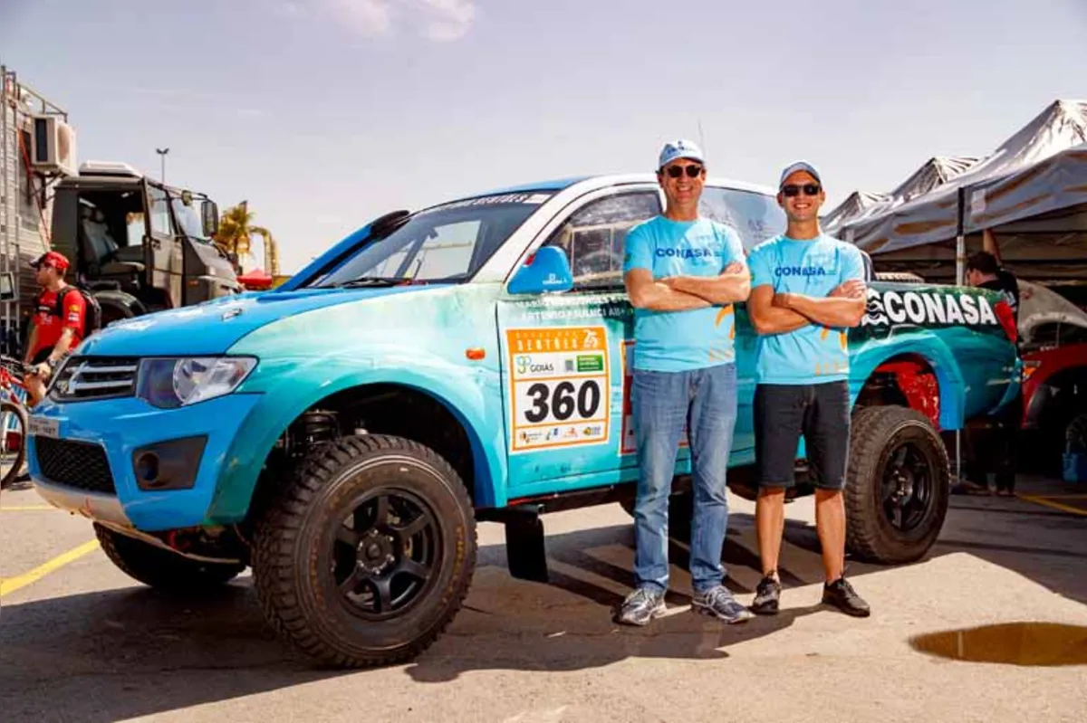 Piloto e navegador trabalharam juntos na equipe de Leandro Totti, no Brasileiro de Endurance; dupla já sonha com Dakar