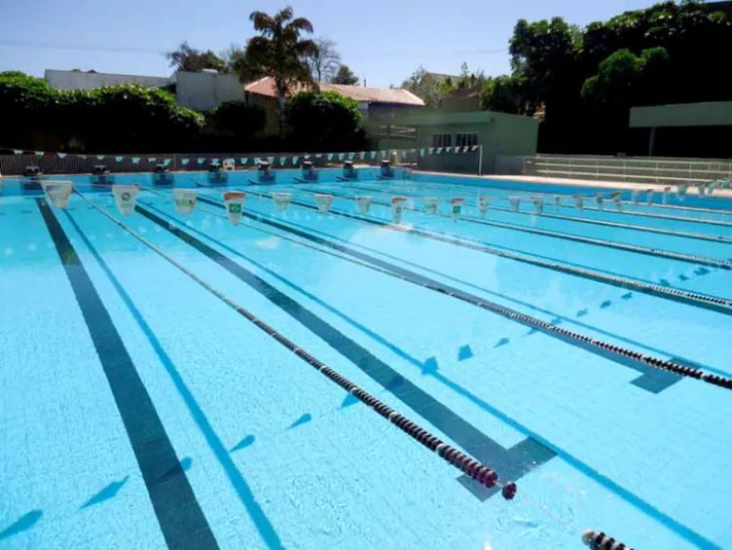 Em Londrina, o Country Club instalou tampas antiaprisionamento em todas as piscinas do clube