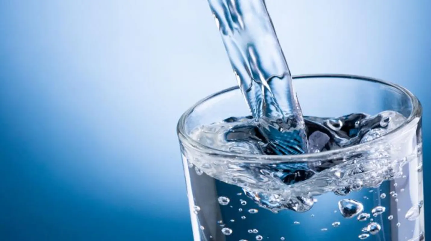 Imagem ilustrativa da imagem Peso corpóreo determina quantidade de água que pessoas devem beber; faça o cálculo