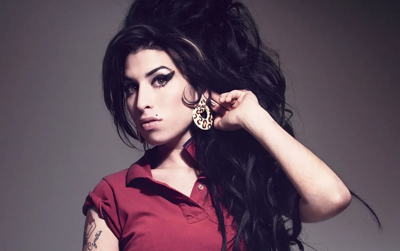 Imagem ilustrativa da imagem Amy Winehouse pode ganhar musical sobre sua vida
