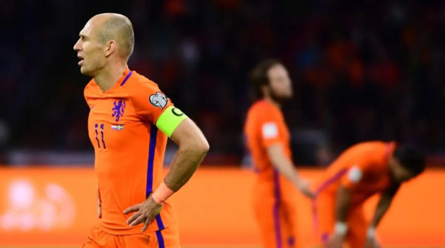 Imagem ilustrativa da imagem Holanda vence Suécia, mas fica fora da Copa do Mundo; França garante vaga