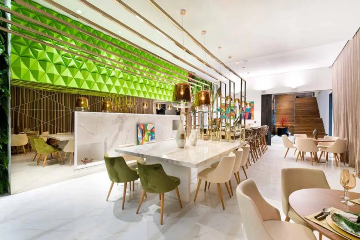 Luxo e funcionalidade ditam o projeto do espaço gourmet da mansão, projetado pela arquiteta Graziela Luchiancenkol. Durante a mostra o ambiente será palco de oficinas de gastronomia