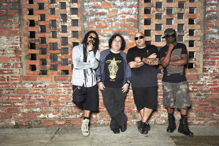Guto Costa/ Divulgação - O Rappa: show resgata vários sucessos da carreira da banda que já lançou 12 álbuns, entre inéditos e coletâneas Guto Costa/ Divulgação - O Rappa: show resgata vários sucessos da carreira da banda que já lançou 12 álbuns, entre inéditos e coletâneas