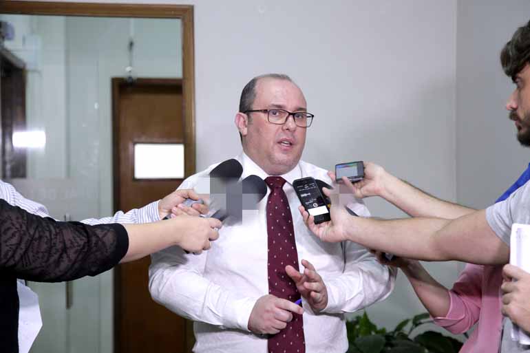 Fernando Cremonez/CML - 'Se a decisão for pela perda do mandato, o presidente da Câmara expedirá imediatamente o decreto legislativo de cassação', explica o procurador Miguel Aranega Fernando Cremonez/CML - 'Se a decisão for pela perda do mandato, o presidente da Câmara expedirá imediatamente o decreto legislativo de cassação', explica o procurador Miguel Aranega