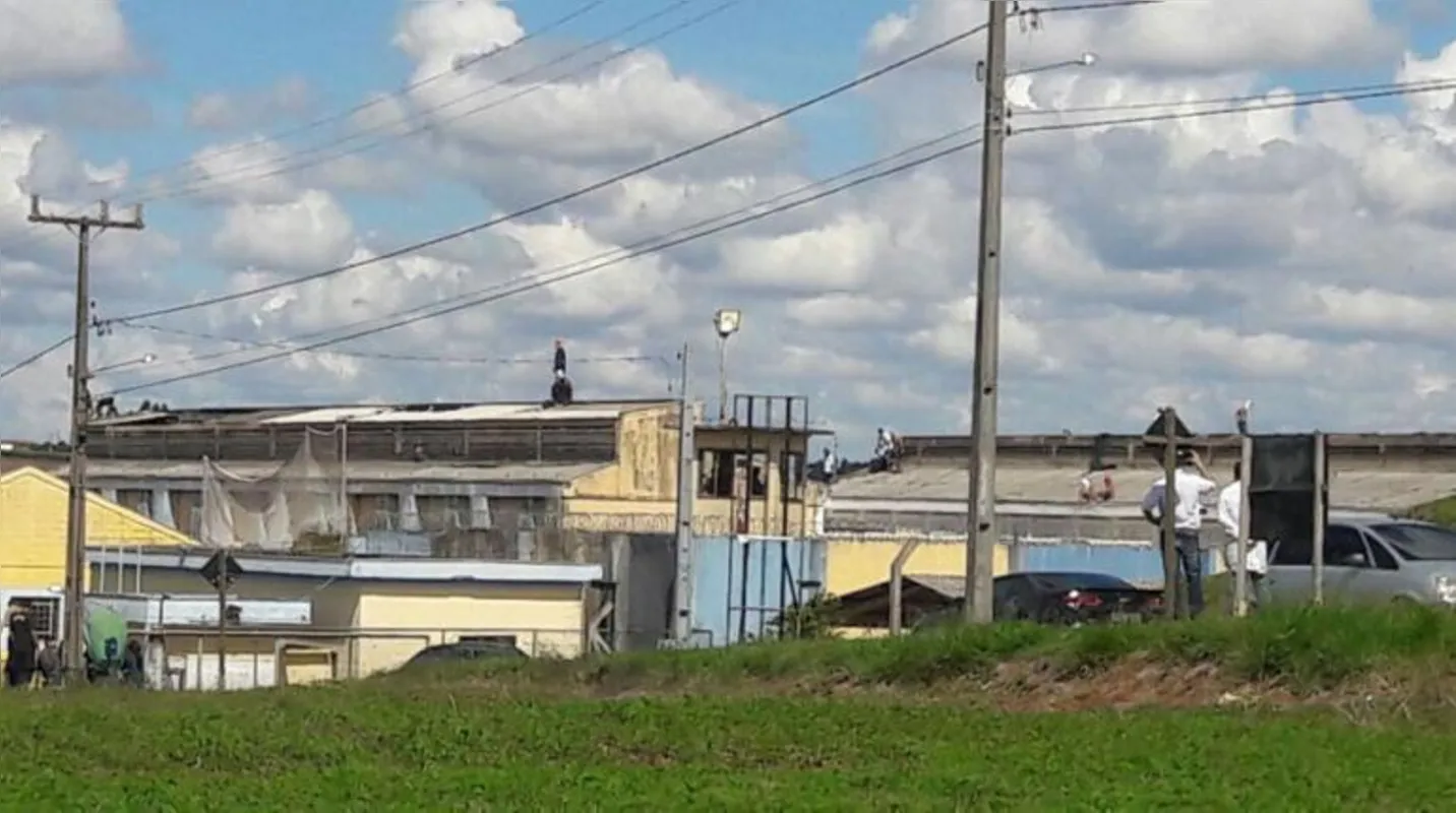 Imagem ilustrativa da imagem Rebelião na penitenciária de Cascavel registra pelo menos uma morte