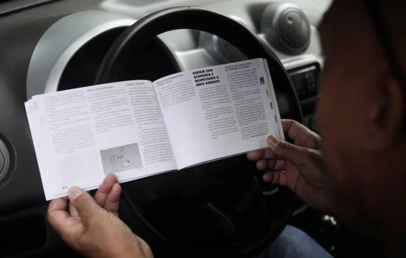 Para os donos dos carros mais modernos, não ler o manual significa "pagar para não usar"