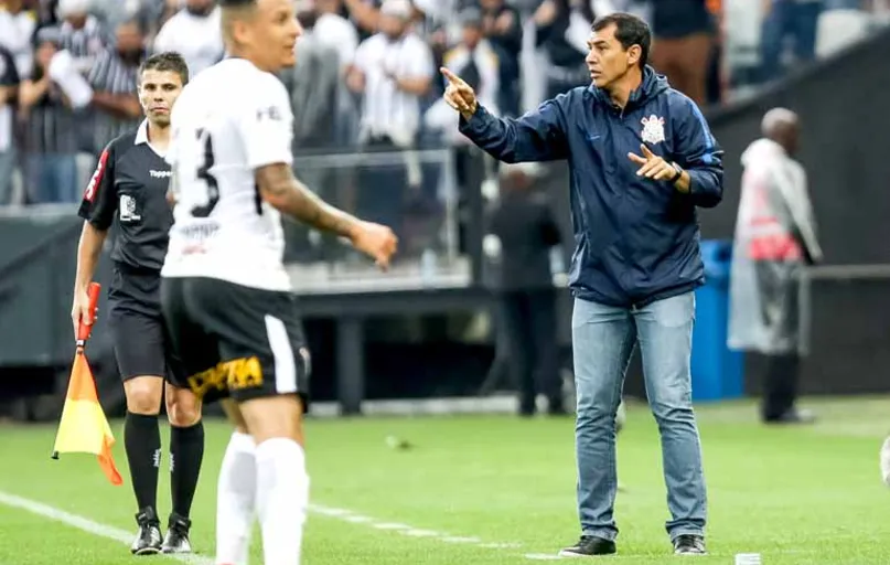"Não tem nada decidido ainda, mas, em relação ao Palmeiras, fica muito mais difícil para eles. Não é impossível, mas difícil", afirmou Fábio Carille