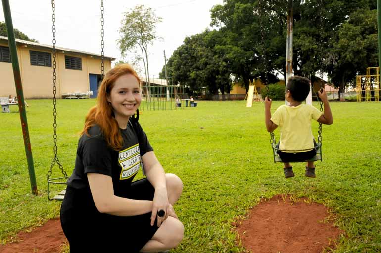 Gina Mardones - Aos 24 anos, a arquiteta Catharina Cavasin é coordenadora dos voluntários do Lar Anália Franco: 'Nosso compromisso é grande' Gina Mardones - Aos 24 anos, a arquiteta Catharina Cavasin é coordenadora dos voluntários do Lar Anália Franco: 'Nosso compromisso é grande'