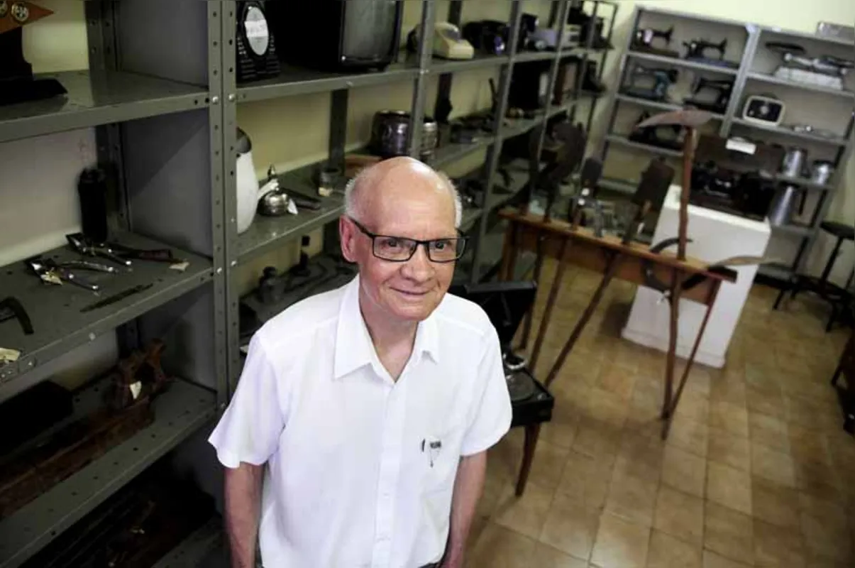 Valentim de Oliveira, comerciante, toca clarinete na Banda Municipal Santa Cecília desde 1964: "A música te refaz"