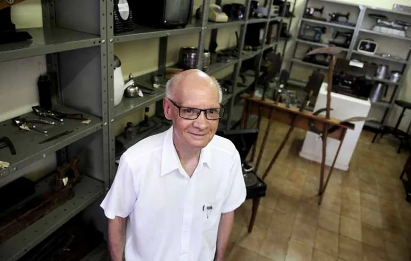 Valentim de Oliveira, comerciante, toca clarinete na Banda Municipal Santa Cecília desde 1964: "A música te refaz"