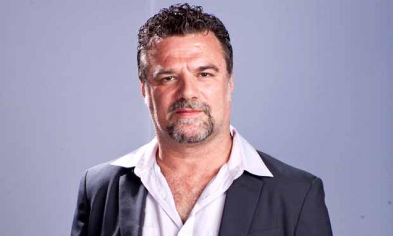 Adriano Garib: "O governo federal precisa criar mecanismos que estimulem pequenas e médias produções artísticas e não apenas grandes eventos"
