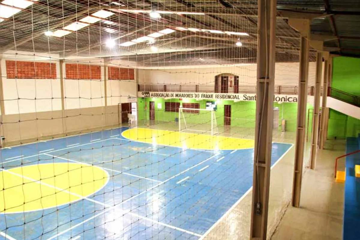 Centro comunitário do Santa Mônica é formado por quadra poliesportiva coberta, campo de futebol, salão de festas, entre outros