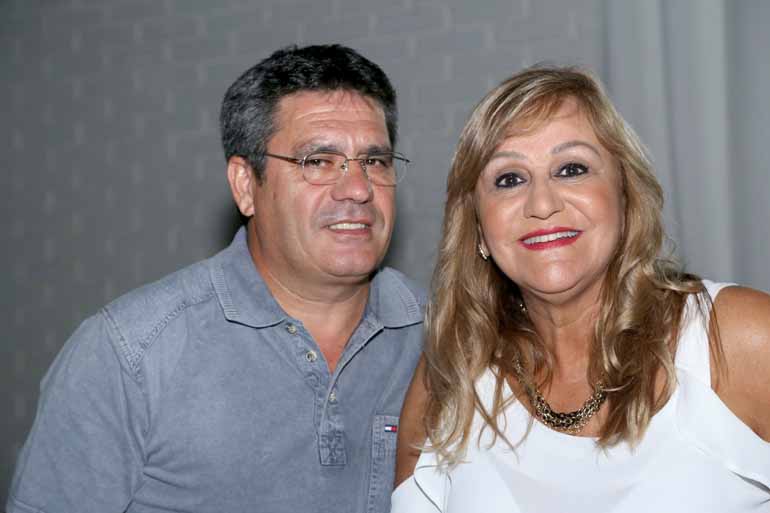 'Camilla Sella vai para Londres'